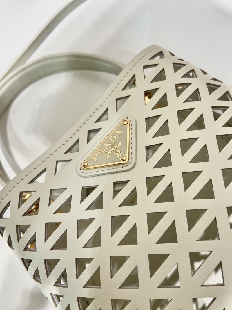 Pra*a bucket bags